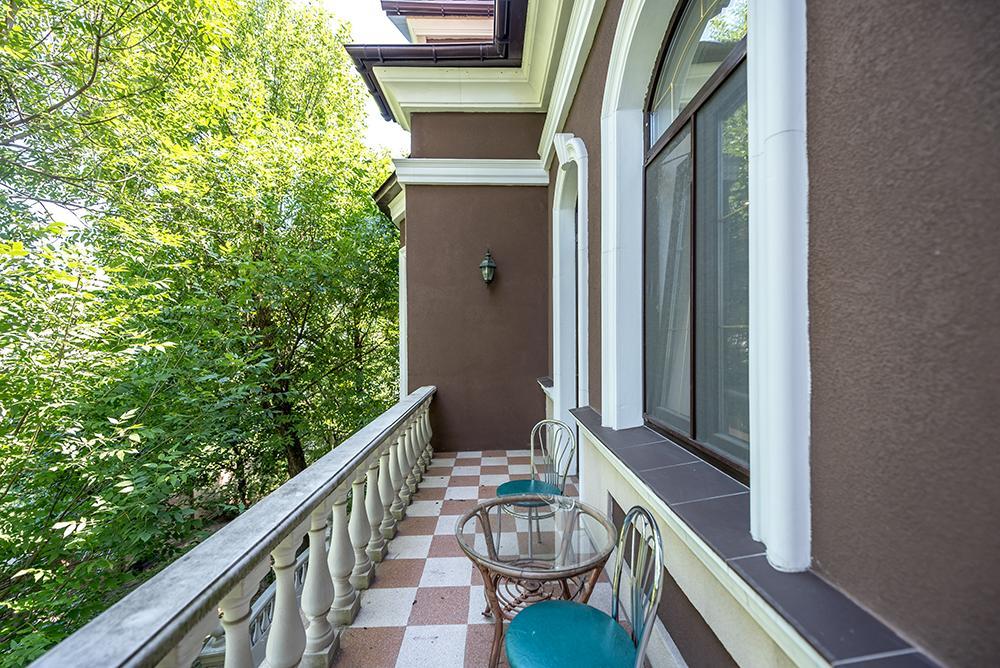 Whippet House Hotel Kiev Ngoại thất bức ảnh